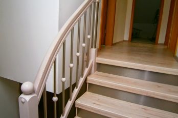 Treppenrenovierung mit Dekorkombinationen