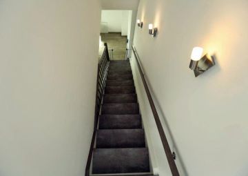 Treppenrenovierung - Laminat - Beton - Grau - Stone - Beispiel 2