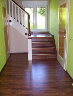 Treppen-Podest Dekor Walnuss